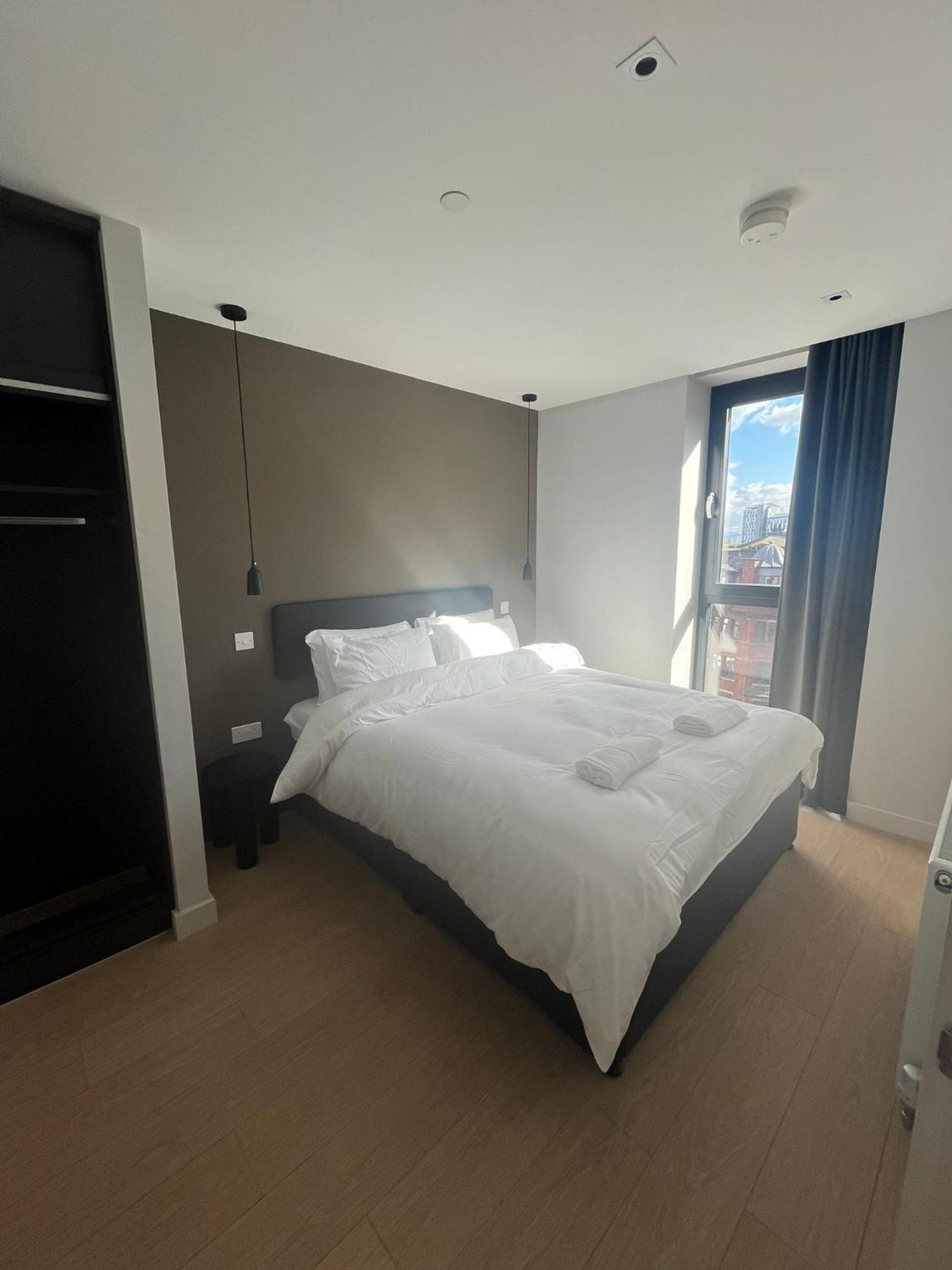 Luxury 2 Bedroom Apartment Manchester Bagian luar foto